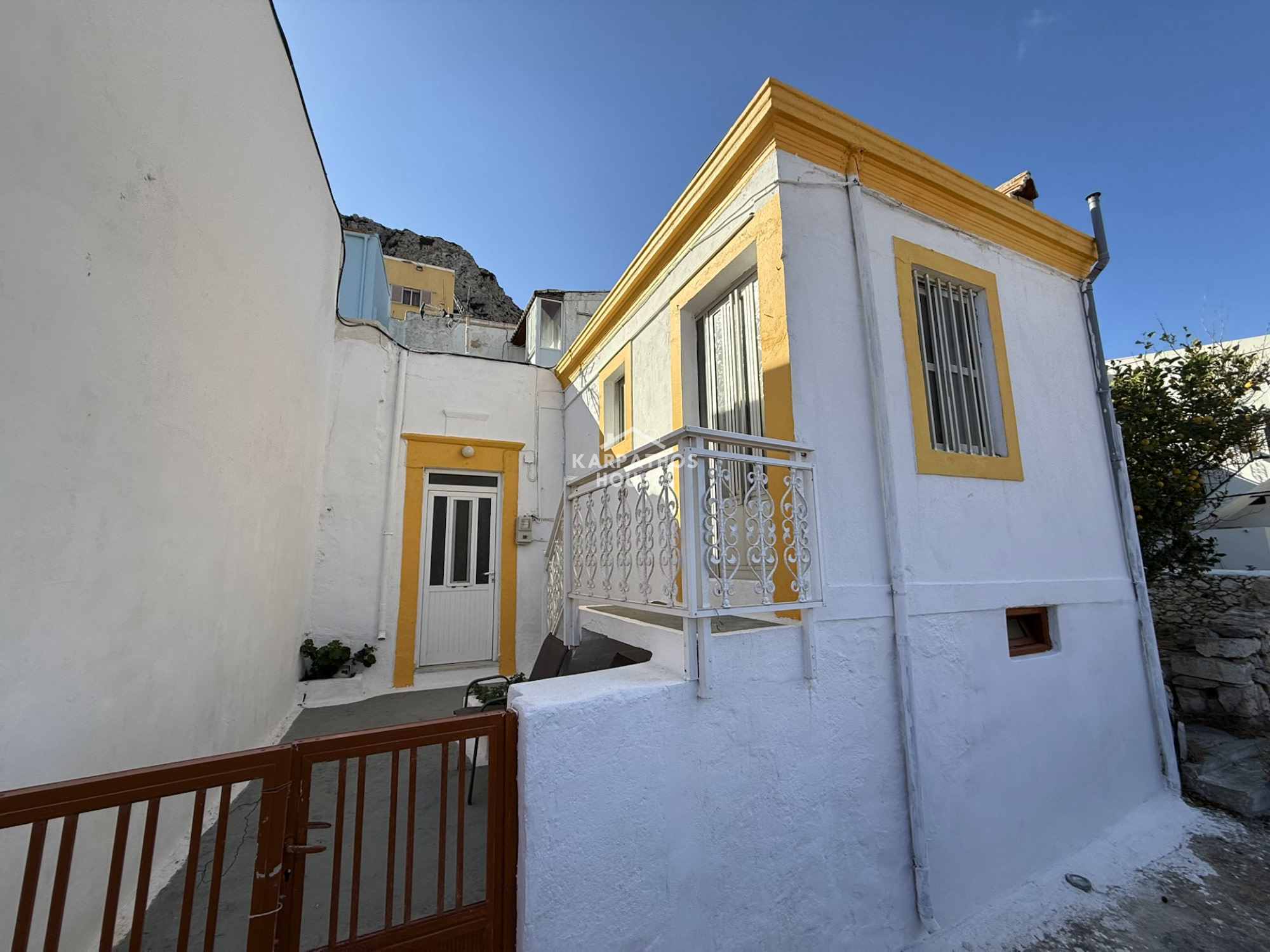 House for rent Menetes